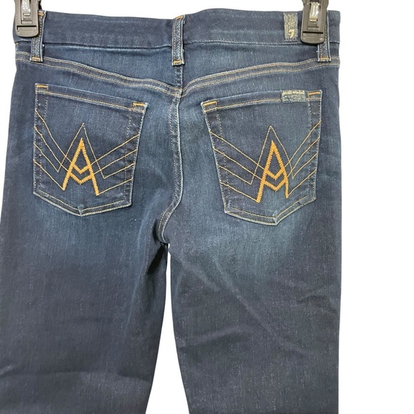 7 For All Mankind Women’s Flare Jeans Size 28 Dark Wash Embroidered Pockets - Picture 5 of 15